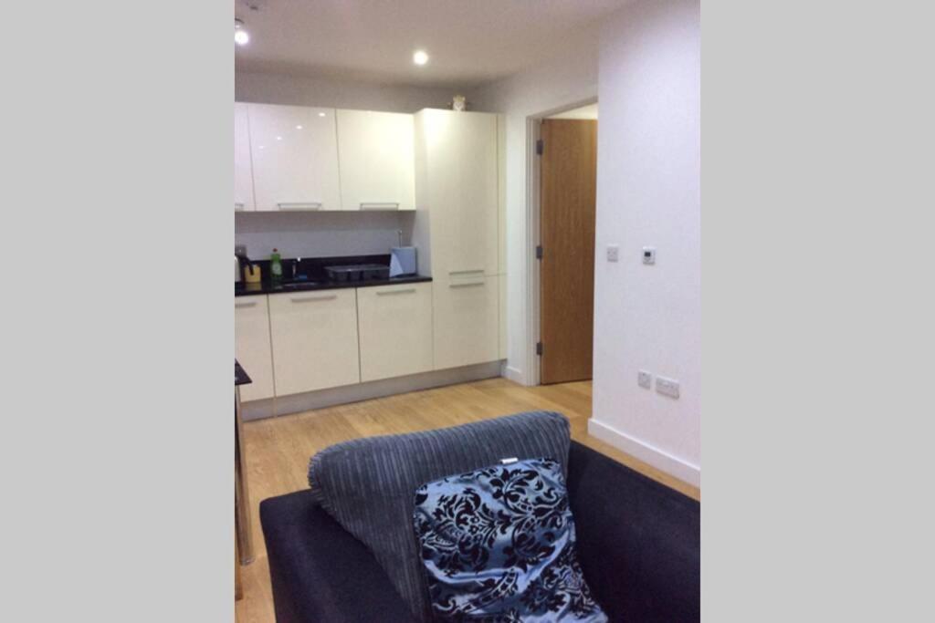 Max'Em Lexington Luxury Apartment Слау Экстерьер фото