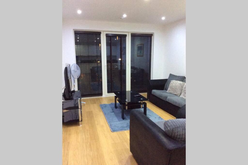 Max'Em Lexington Luxury Apartment Слау Экстерьер фото